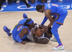 Divi "Thunder" spēlētāji iekļauti NBA aizsardzības simboliskajās izlasēs