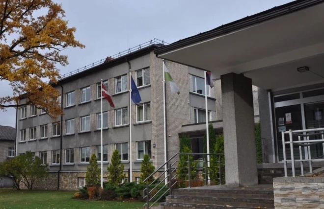 Uz Rēzeknes novada domes 15 deputātu vietām pretendē 165 kandidāti no desmit sarakstiem.