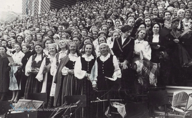 Latgales dziesmu svētki Stropu estrādē 1940. gada jūnijā.