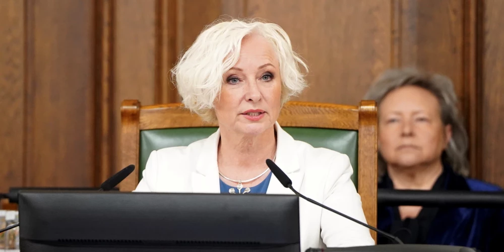 Cпикер парламента Дайга Миериня.