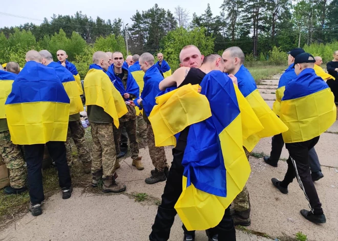 Ukraina un Krievija veic plašu gūstekņu apmaiņu