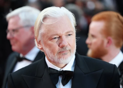 Ar īpašo žūrijas balvu tika godalgota dokumentālā lente par "WikiLeaks" dibinātāju Džūljenu Asanžu.
