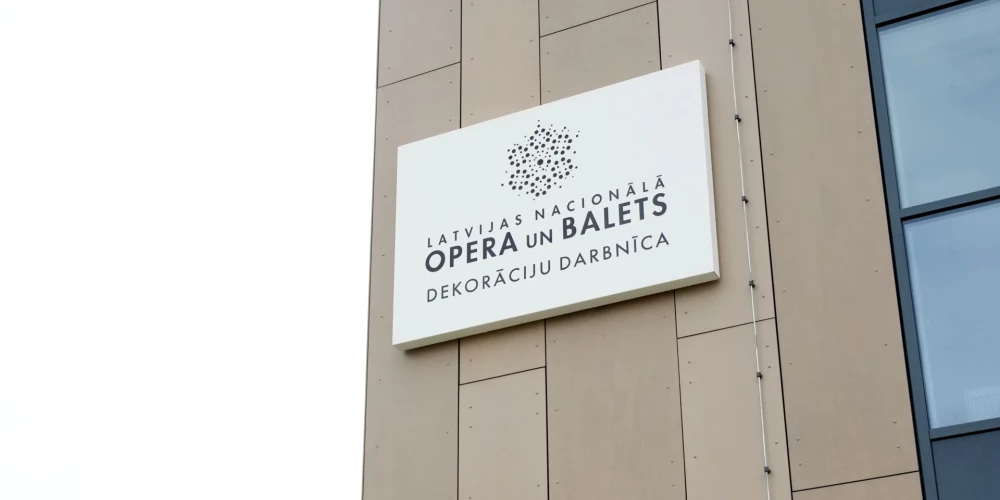 Jaunatklātā Latvijas Nacionālās operas un baleta dekorāciju darbnīcas ēka Meirānu ielā.