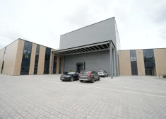 FOTO: Rīgā atklāta 11 miljonu eiro vērta LNOB dekorāciju darbnīca
