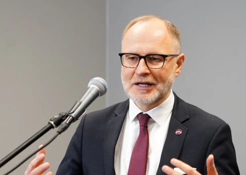 Aizsardzības ministrs Andris Sprūds.