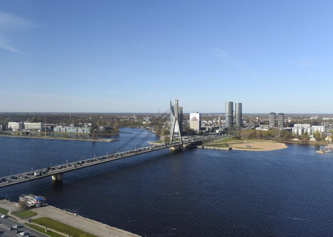 Ķīpsalā izskalota segā ietīta cūka bez galvas, bet ar gumijas zābakiem