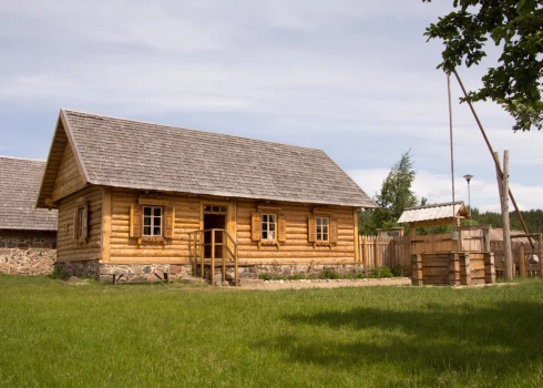 Augšdaugavas novadu grib pārvaldīt 79 cilvēki, kaut gan šāda iespēja pavērsies tikai 15 (attēlā – Slutišķu vecticībnieku sādža Naujenes pagastā).