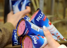 Rūjienā notiek Saldējuma svētki – tirdziņš, degustācijas un zinātnes šovs