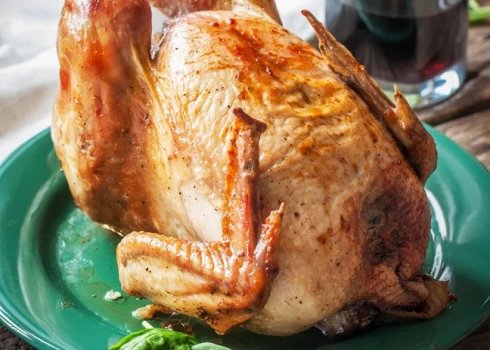 Lēni cepts vistas cepetis