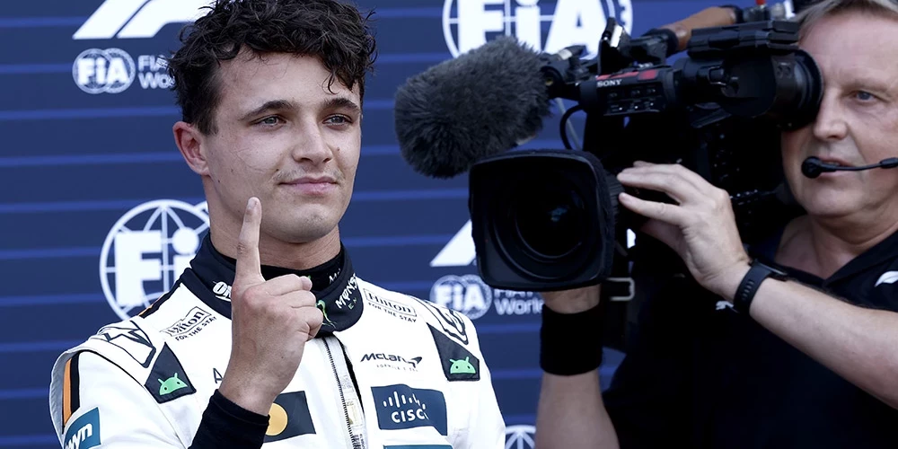 "McLaren" pilots Lando Noriss.