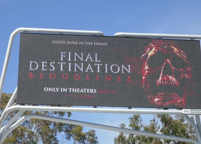 Gluži kā filmā! Franšīzes “Ceļa gals” apmeklējums sievietei gandrīz beidzas letāli