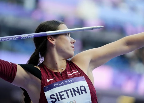 Šķēpmetēja Anete Sietiņa.