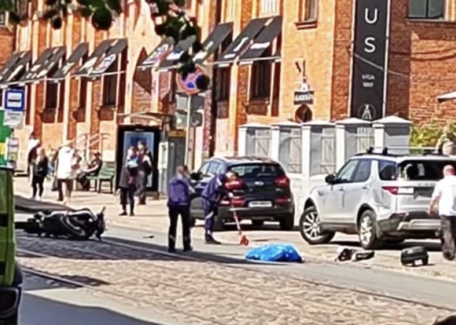 Otrs letāls ceļu satiksmes negadījums šodien Rīgā - pie tirgus Āgenskalnā gājis bojā motociklists