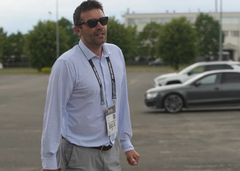 Kristaps Janičenoks pēc notikušā atkāpās no amata.