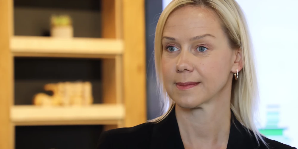 Eva Sietiņsone.