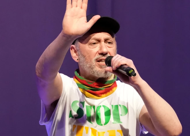 "Izrādās, ir tik vienkārši..." Horenam Stalbem izkrāpj 1000 eiro; mūziķis brīdina citus