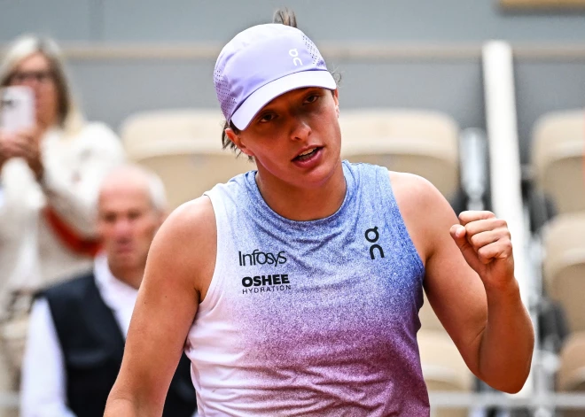 Iga Švjonteka 23 gadu vecumā kļuvusi par uzvarām bagātāko aktīvo tenisisti "Roland Garros" 