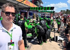 Latvietis satiek F1 zvaigznes - Arnis Ozols VIP statusā pasaulē prestižākajās autosacīkstēs