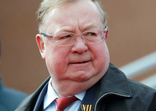 Karš Ukrainā ir mūsu iekšēja lieta, jo PSRS vēl pastāv un tātad Ukrainas nav, apgalvo Krievijas ekspremjers un Putina padomnieks