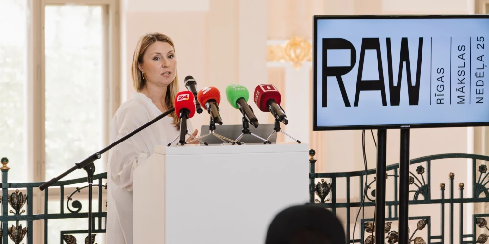 Latvijas galeriju asociācijas valdes priekšsēdētāja Elīna Drāke (foto: Daša Trofimova)
