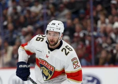 Balinska "Panthers" zaudē "Hurricanes" Stenlija kausa pusfināla spēlē.