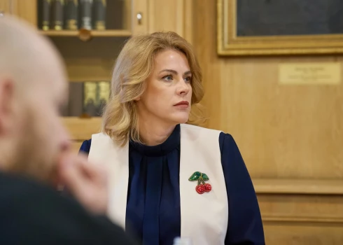 Opozīcija prasa premjerministres Evikas Siliņas demisiju.