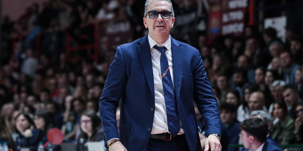 Valters de Rafaele tiek pieskaitīts labākajiem itāļu basketbola treneriem.