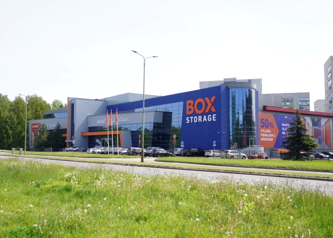 Investējot piecus miljonus eiro, Rīgā atklāj Baltijā lielāko mantu glabātavu "Box Storage"