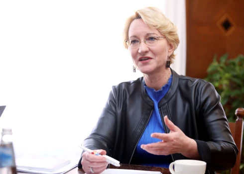 Izglītības un zinātnes ministre Dace Melbārde