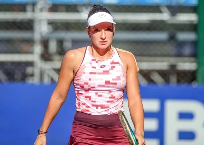 Tenisiste Semeņistaja izcīna uzvaru ITF W-75 sērijas turnīra dubultspēļu sacensību pirmajā kārtā