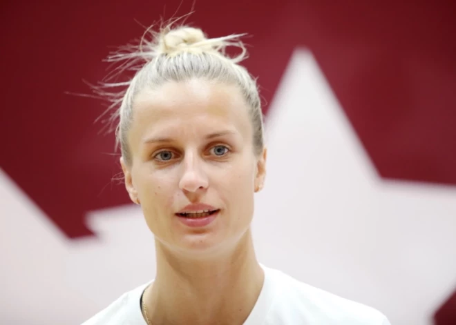 Laksa ar 18 punktiem sekmē "Mercury" uzvaru WNBA spēlē