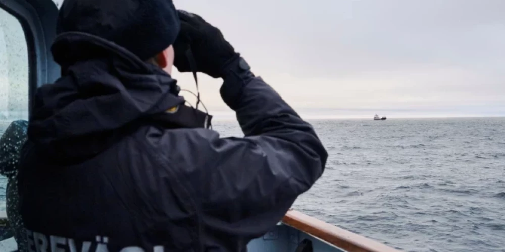 Maijā Igaunijas ūdeņos ienāca Krievijas ēnu flotes kuģis "Jaguar", kas ienāca Igaunijas EEZ un neatsaucās Igaunijas aicinājumiem apstāties.