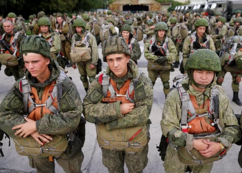 Krievijas mediji iepriekš ziņoja, ka mācībās "Zapad-2025" piedalīsies aptuveni 13 000 karavīru.