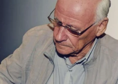 Franču ķirurgs Žoels Le Skuarneks, kurš 25 gadu laikā izvaroja simtiem bērnu, daudzus vēl narkozē pēc operācijas, saņem 20 gadu ieslodzījumu