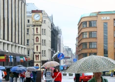 Дождливый четверг в Латвии: грозы и облачность не отступают