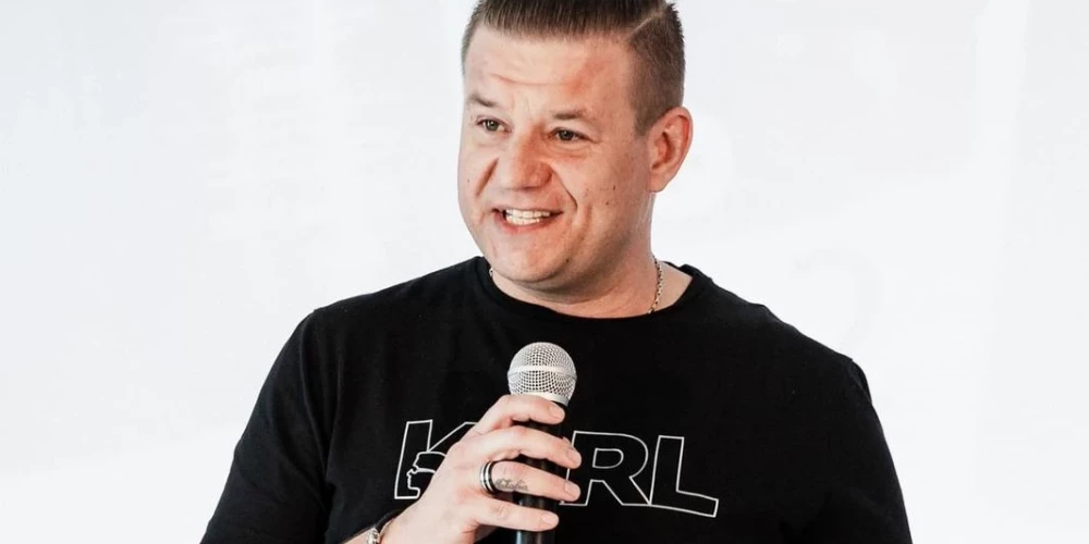 "Kolonna" galvenais frizieris Andris Melentjevs. Foto: no privātā arhīva