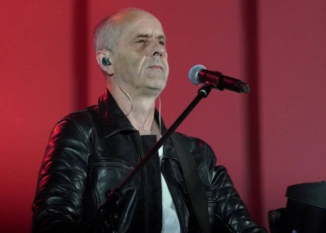 “Jumpravas” Grāvers paudis atbalstu smagos noziegumos apsūdzētajai krievu aktīvistei Andrijecai