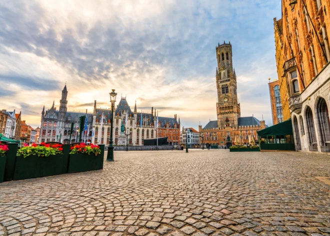 Tūristu dēļ vēsturiska Eiropas pilsēta zaudē gabalu pēc gabala – vietējie sauc palīgā