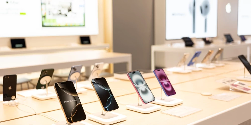 "iPhone" ražošana ASV varētu būtiski paaugstināt tā cenu.