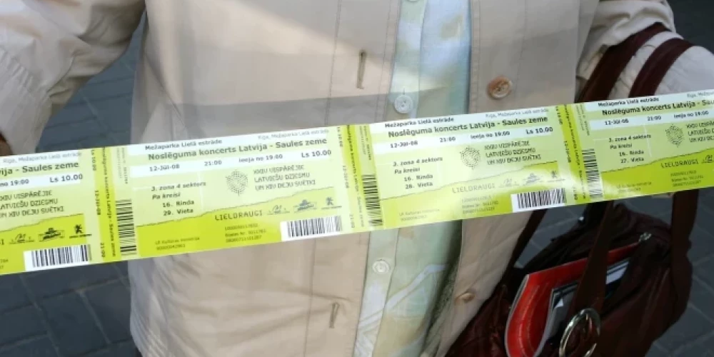 Spakulanti pārdot biļetes uz Dziesmu svētkiem par divkārt augstāku cenu.
