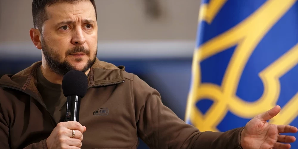 Ukrainas prezidents Volodimirs Zelenskis brīdina par Maskavas manipulācijām miera sarunās.