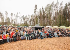 Tūkstošiem apmeklētāju pulcējas Baltijā lielākajā meža izziņas festivālā Tērvetē