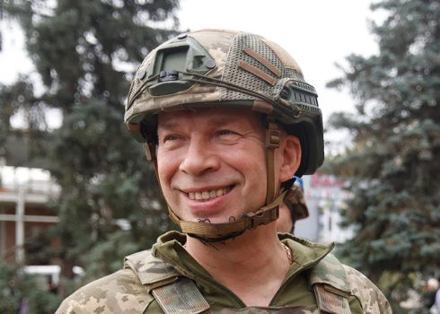 Ukrainas Bruņoto spēku virspavēlnieks Oleksandrs Sirskis.