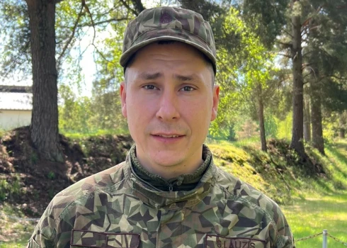 Vidzemes brigādes zemessargs Sandro Lauzis: “Nedomājot ne mirkli, apstājos un metos palīgā.”