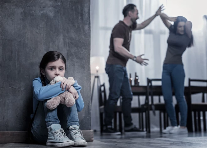 Vardarbība sākas galvā. Izvēlies piezvanīt, pirms izdari ko neatgriezenisku!