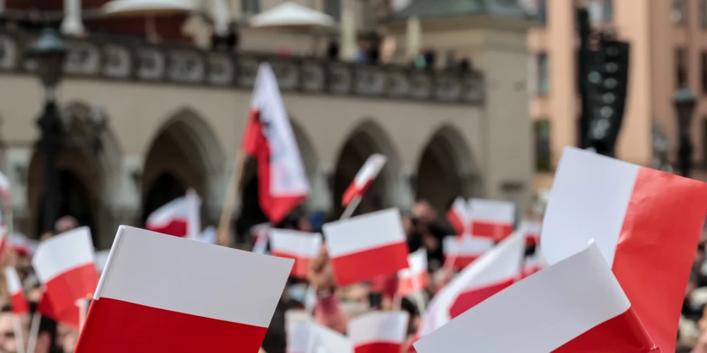 Polijā svētdien notiks prezidenta vēlēšanu otrā kārta. 