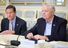 ASV senatori Kijivā nākuši klajā ar jaunu paziņojumu par ellīgām sankcijām pret Krieviju: "Putina spēle drīz beigsies"