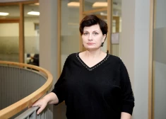 Илзе Винькеле: "Для чего нам нужны танки, если не будет людей, которые пойдут защищать Латвию?"