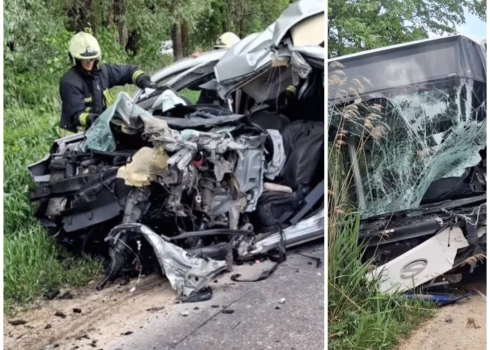 Sadursmē izdzisusi vieglā spēkrata "Renault" vadītāja dzīvība.