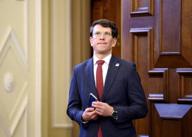 Deputāts Zelderis pērn apmeklēja tikai 14 Saeimas sēdes no 33